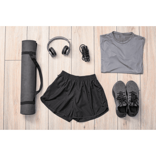 Welcher Sneaker passt zu welchem Anlass? Welche Sportkleidung fürs Gym oder Outdoor-Training? Hier findest du praktische Tipps für Style & Komfort.